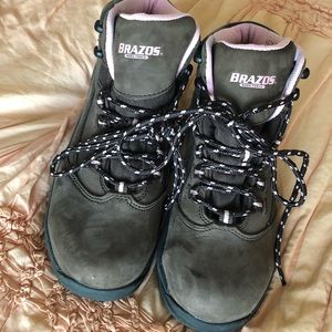 NEARLY NEW Brazos Women’s Steel Toe Work Boots